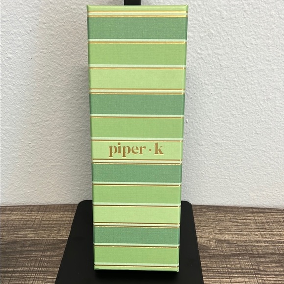 🌊⚓️ Piper K Starfish Necklace 🪸 - Picture 6 of 6